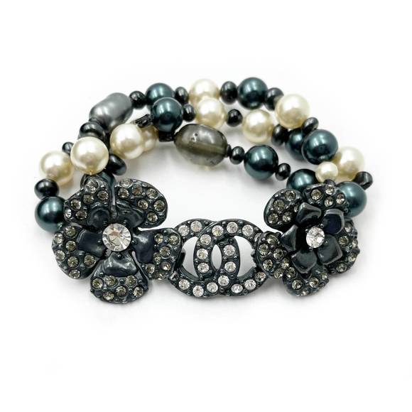 CHANEL Jewelry - CHANEL Vintage Rare Gunmetal CC Flower Crystal Grey Pearl 3 Strand Bracelet